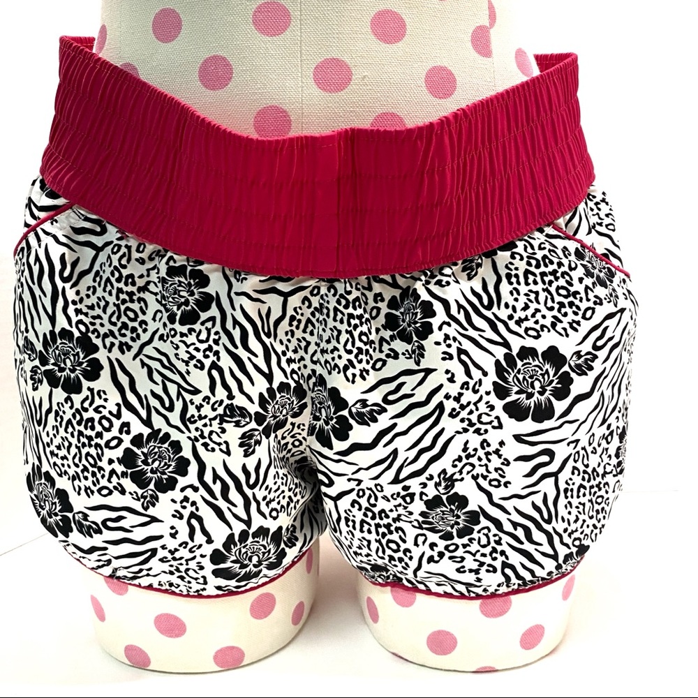 Casual lounge athletic shorts pink pattern size M
